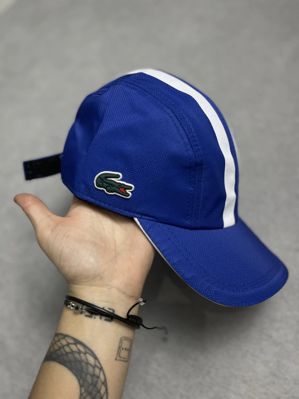 BONÉ LACOSTE SPORTLIGHT AZUL CLARO