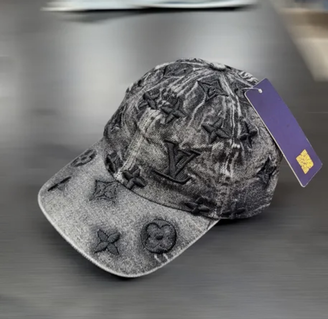 Boné LV linha Premium