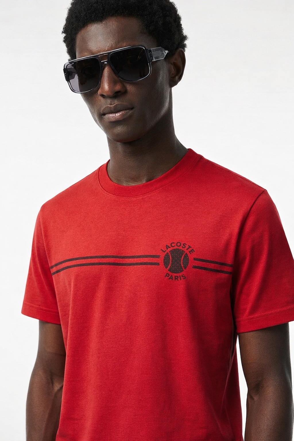 Camiseta em Malha de Algodão Bordada e Estampada